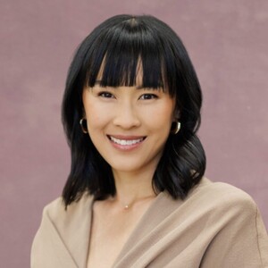 Dr Avelyn Wong